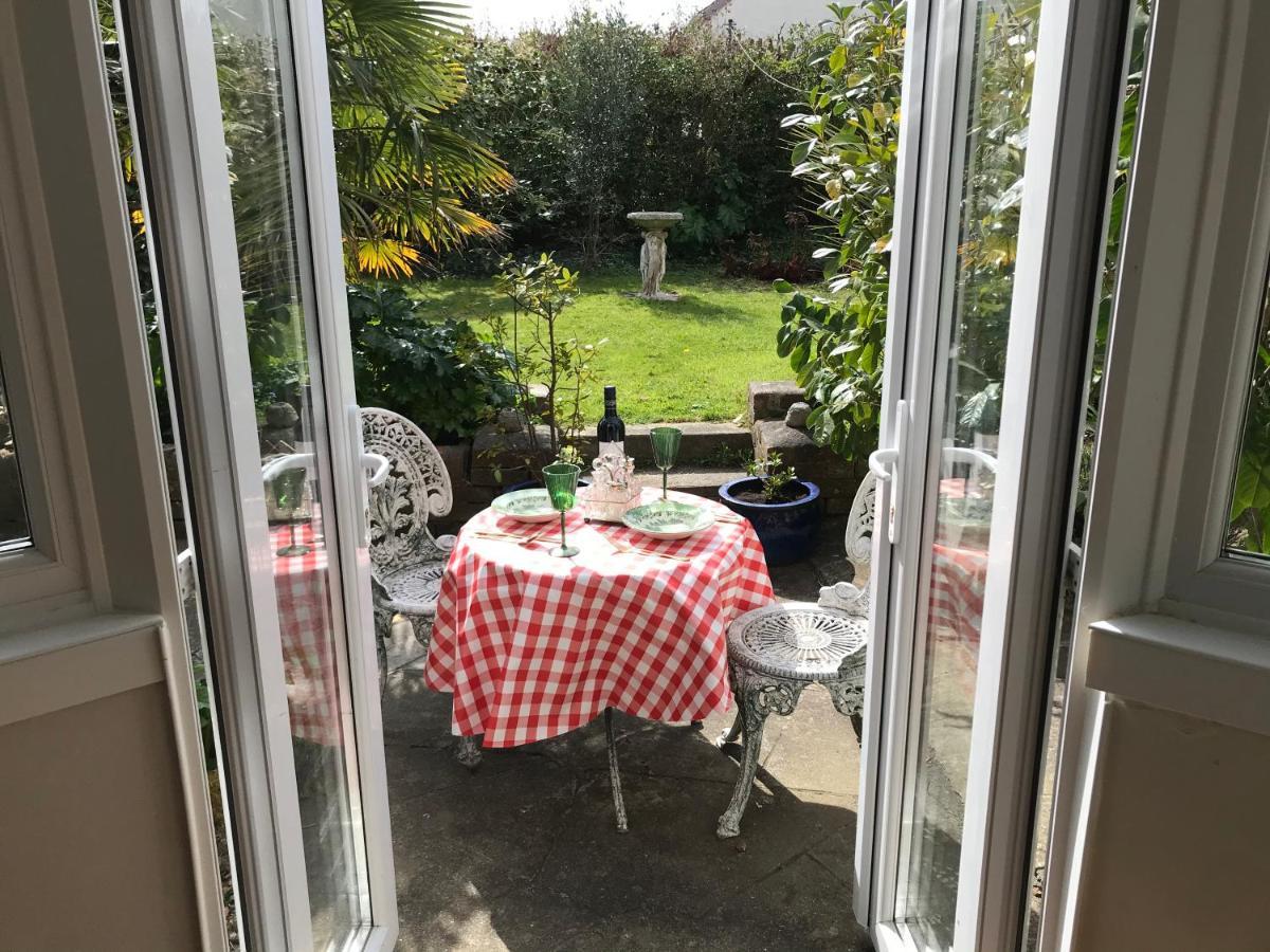 Appartamento Pretty Victorian Garden Flat Radipole Esterno foto
